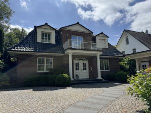 Mansarddach, Villa